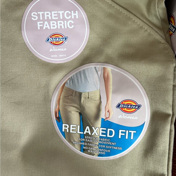 NWT Woman’s Dickies Relaxed Fit Chinos 20R - Picture 6 of 9